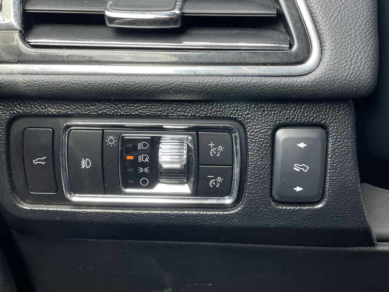 Used 2024 Lincoln Navigator L Reserve image 31