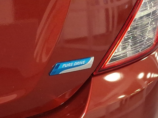 Used 2016 Nissan Versa SV FWD image 26