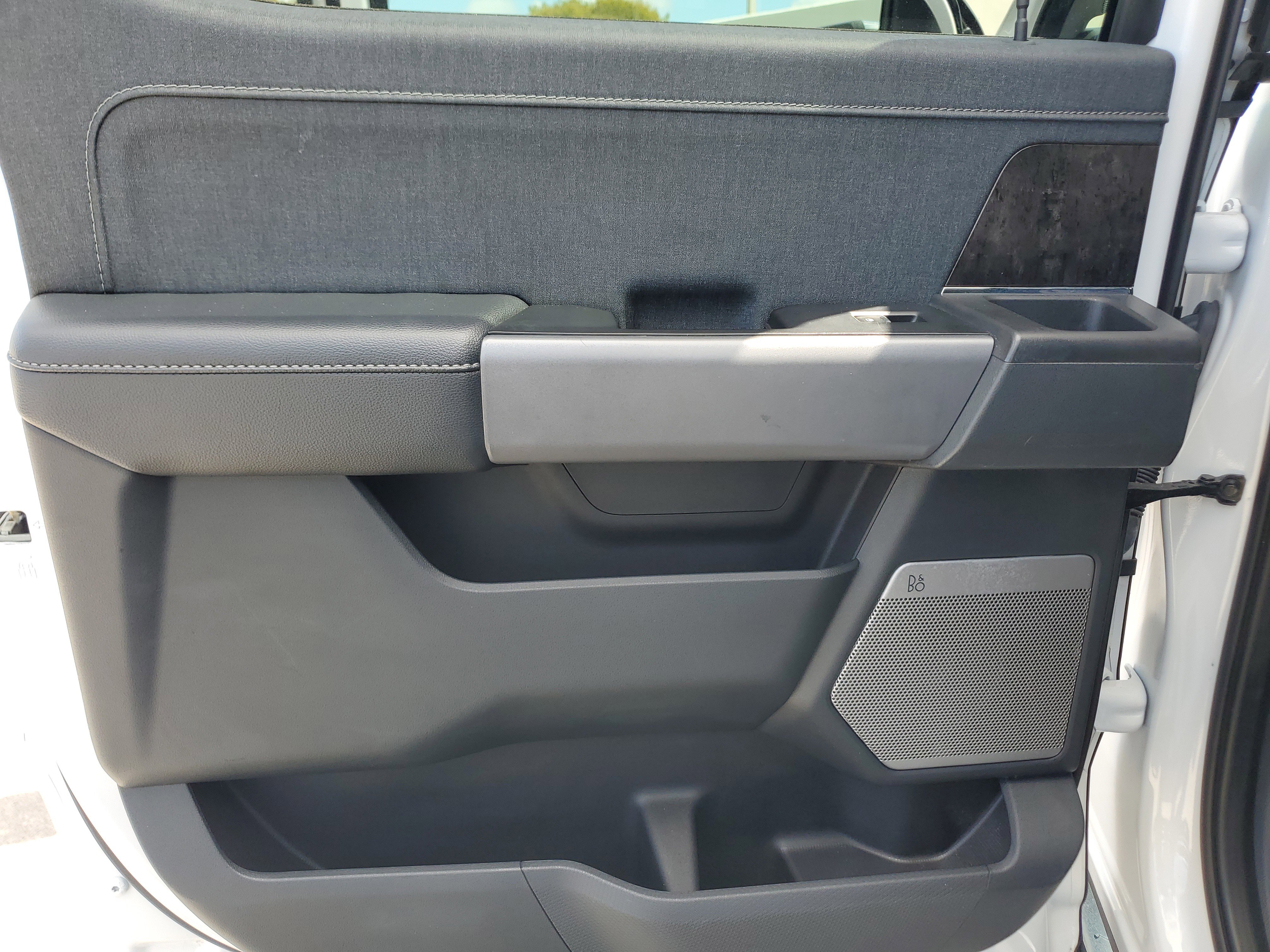 Used 2023 Ford F150 Lariat image 27