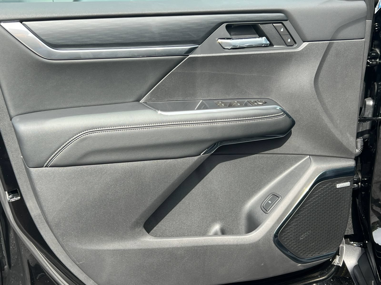 New 2027 GMC Acadia Elevation AWD/4WD image 14