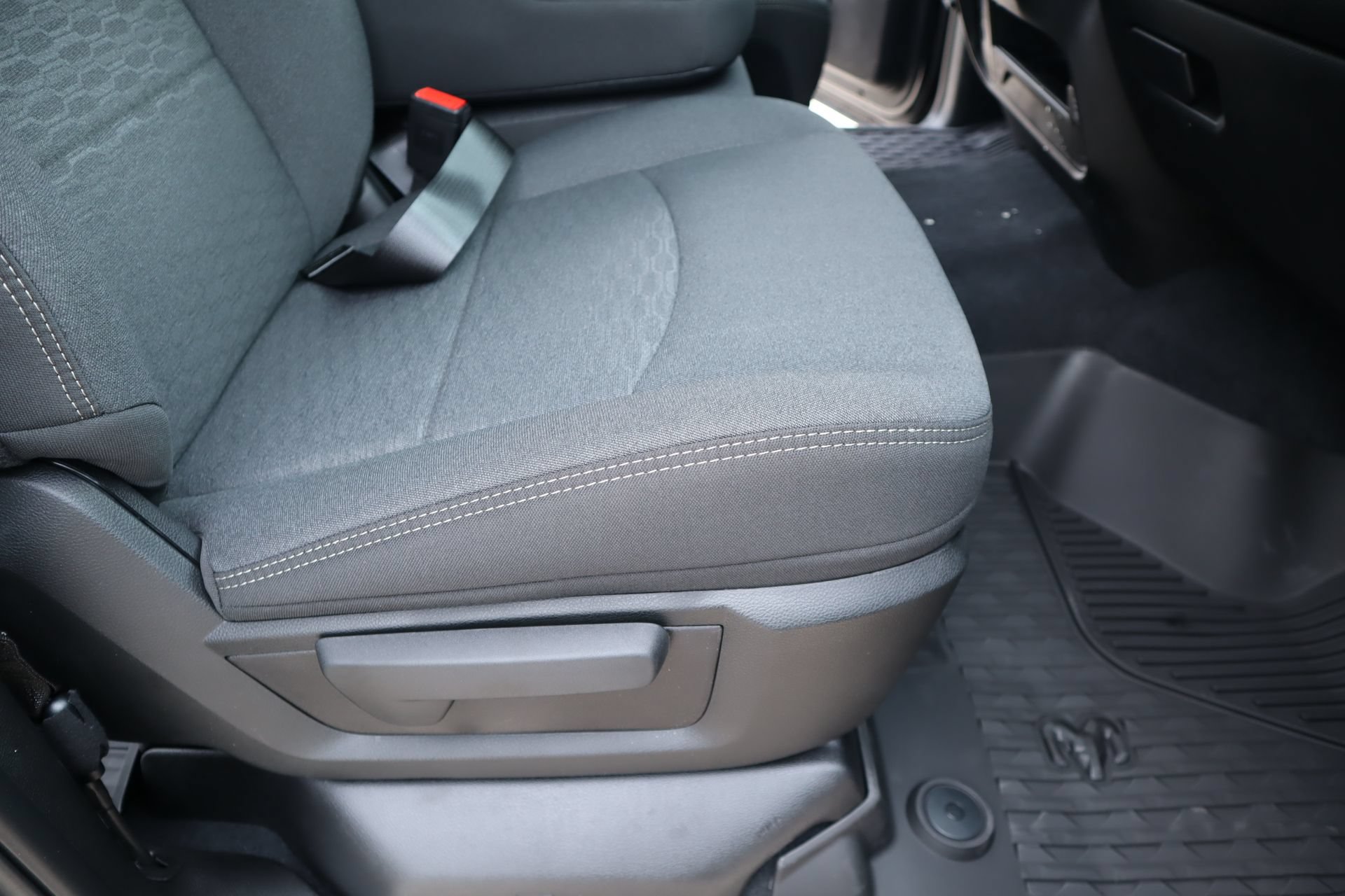 New 2027 RAM 2500 Tradesman AWD/4WD image 13
