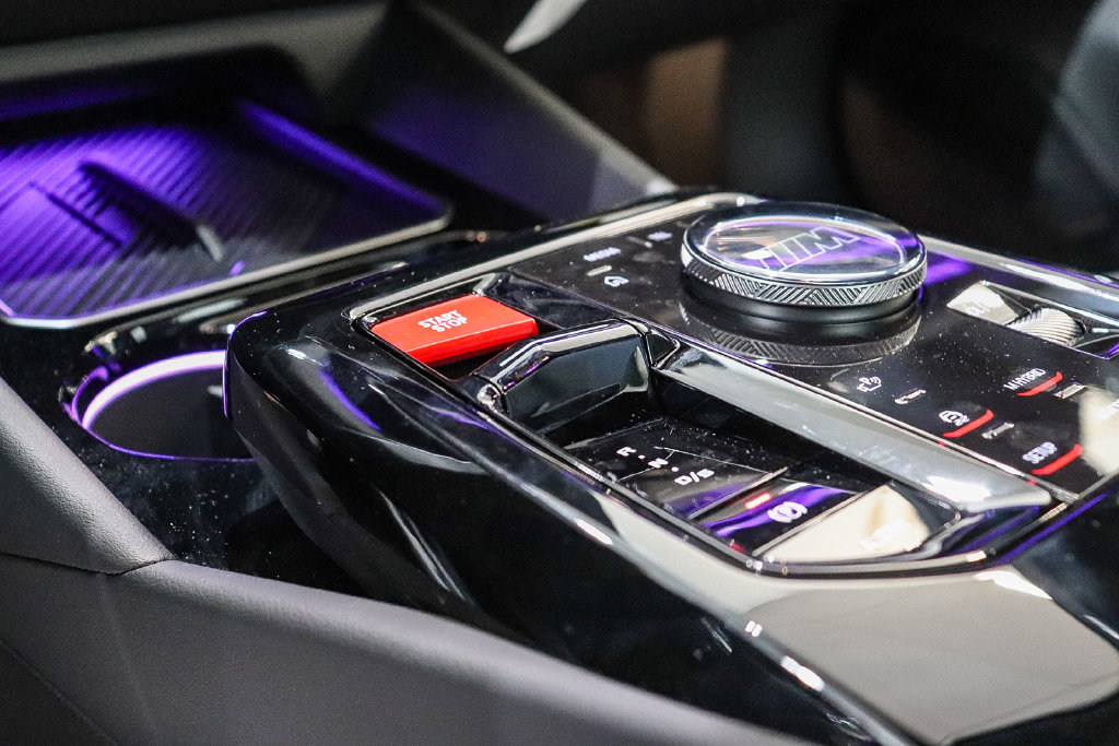New 2027 BMW M5 w/ Executive Package AWD/4WD image 19