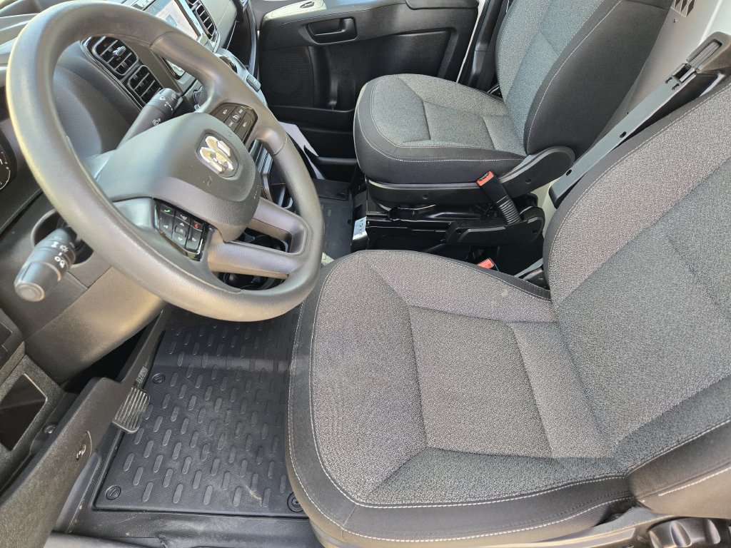 Used 2023 RAM ProMaster 2500 FWD image 13