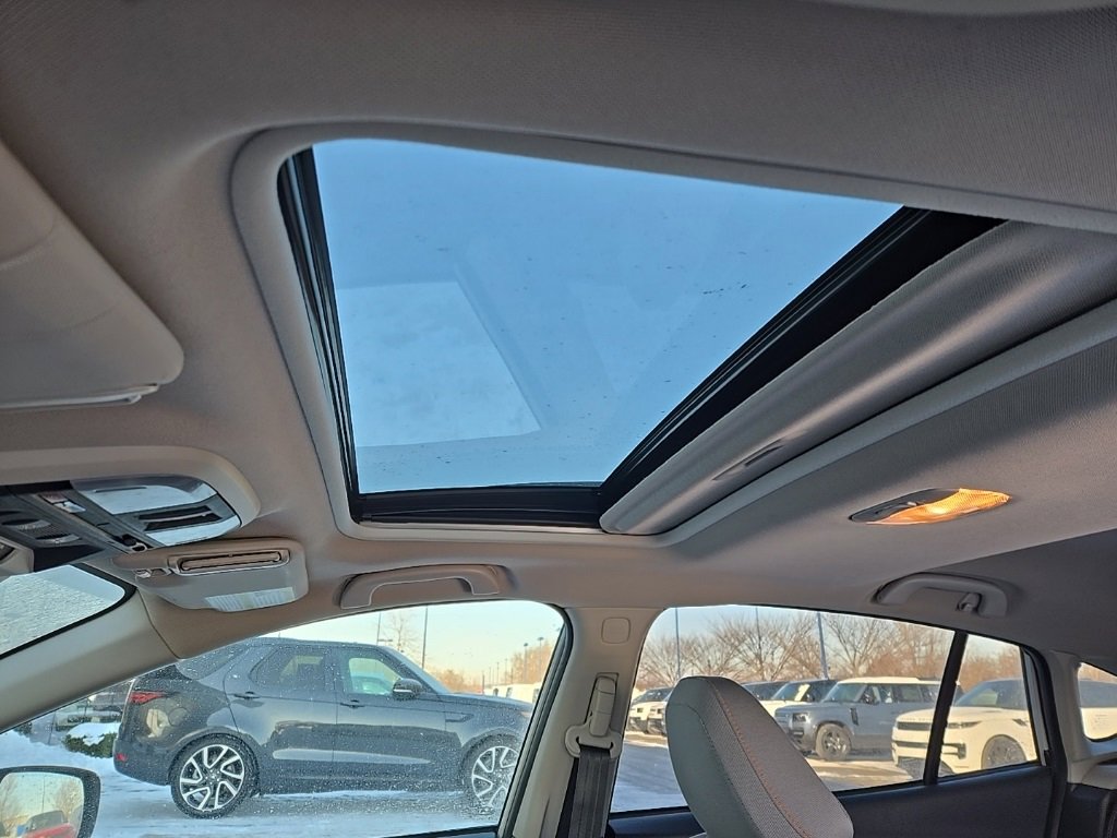 Used 2021 Subaru Crosstrek 2.0i Premium w/ Moonroof Package image 15