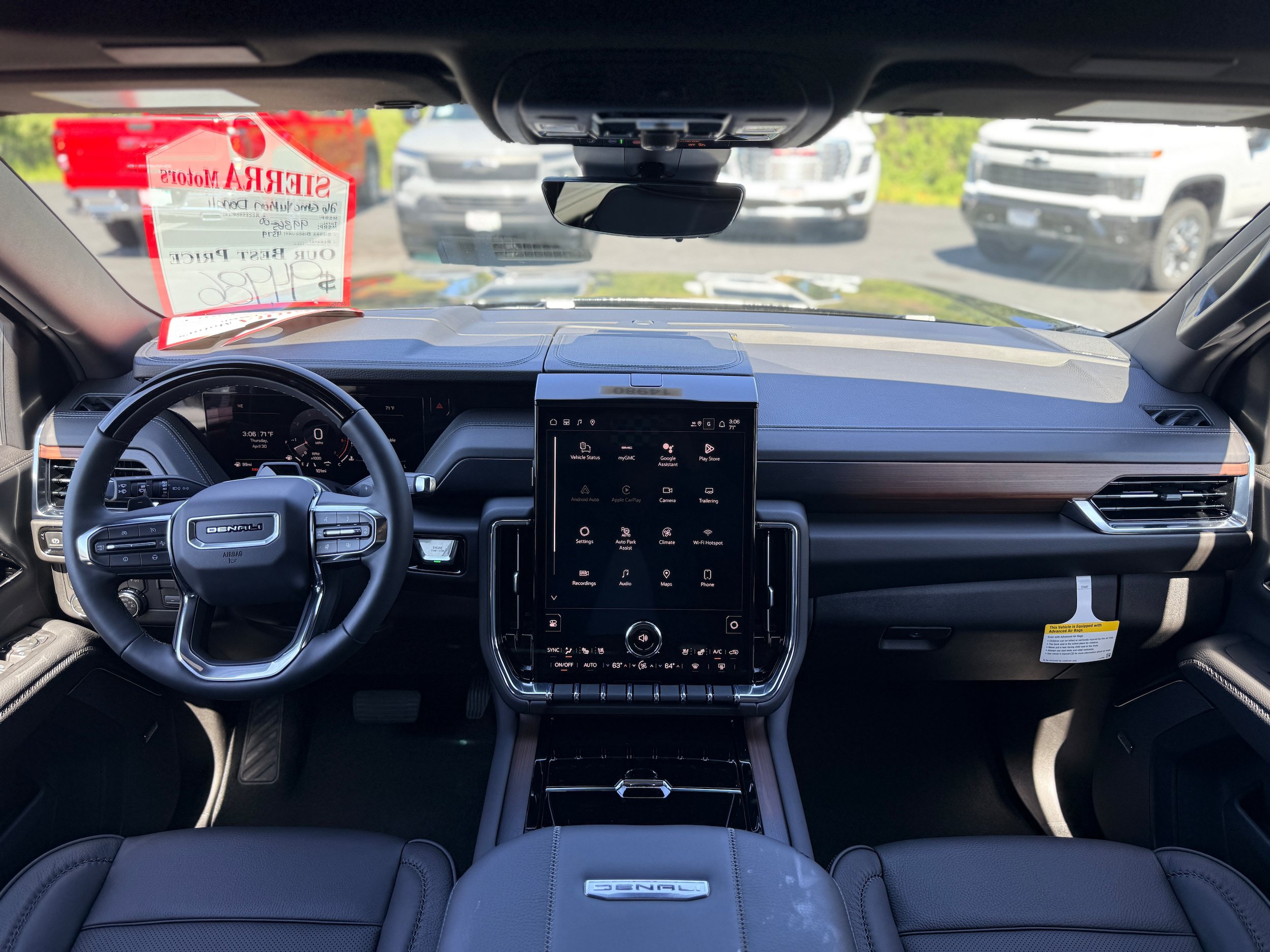New 2026 GMC Yukon Denali w/ Denali Reserve Package AWD/4WD image 17