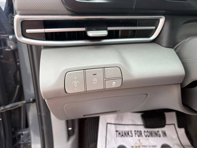 Used 2024 Hyundai Elantra SE FWD image 22
