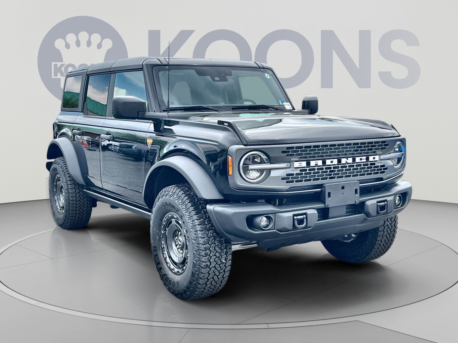 New 2025 Ford Bronco Badlands w/ Sasquatch Package AWD/4WD image 2