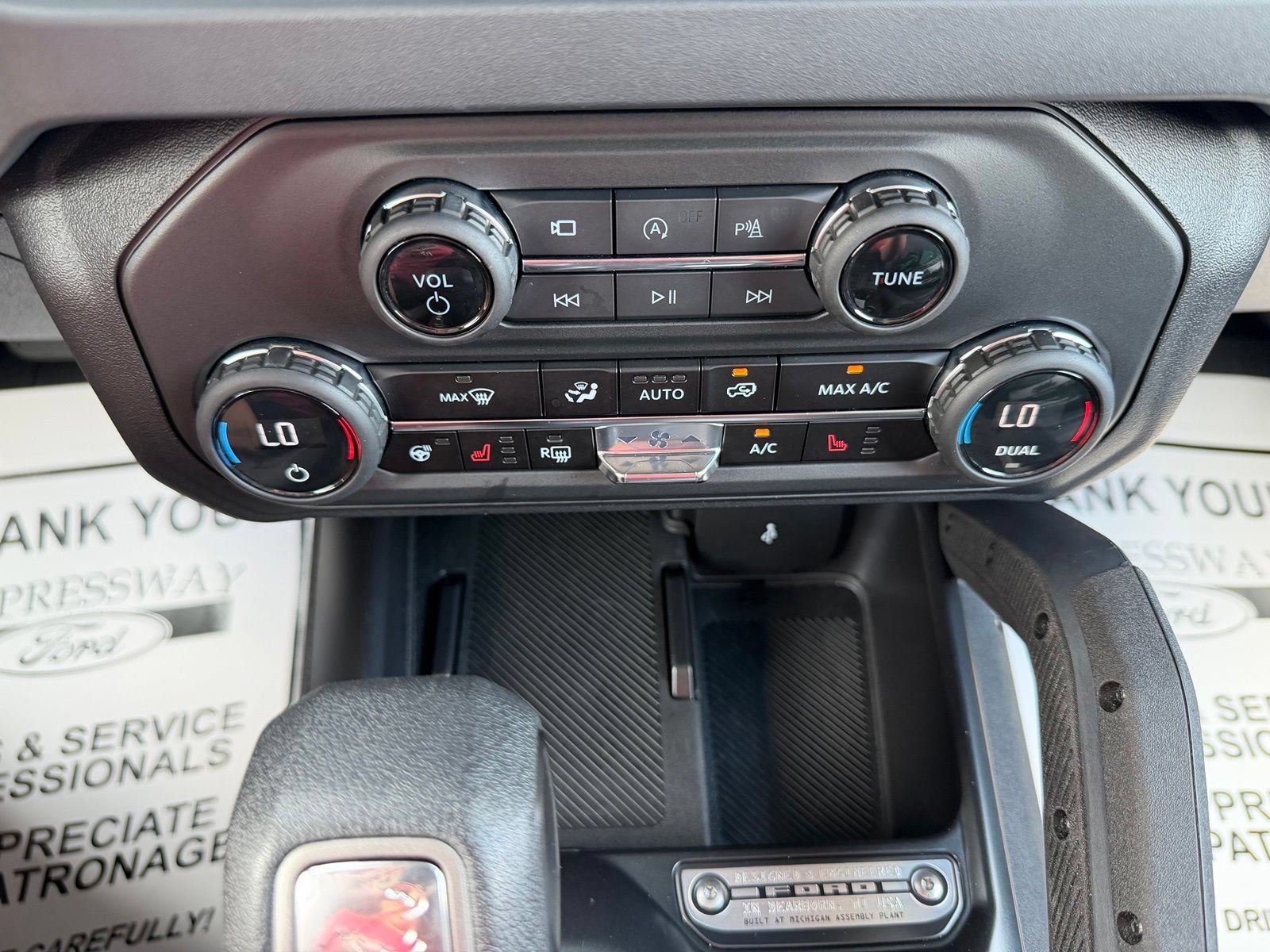 Used 2026 Ford Bronco Badlands AWD/4WD image 19