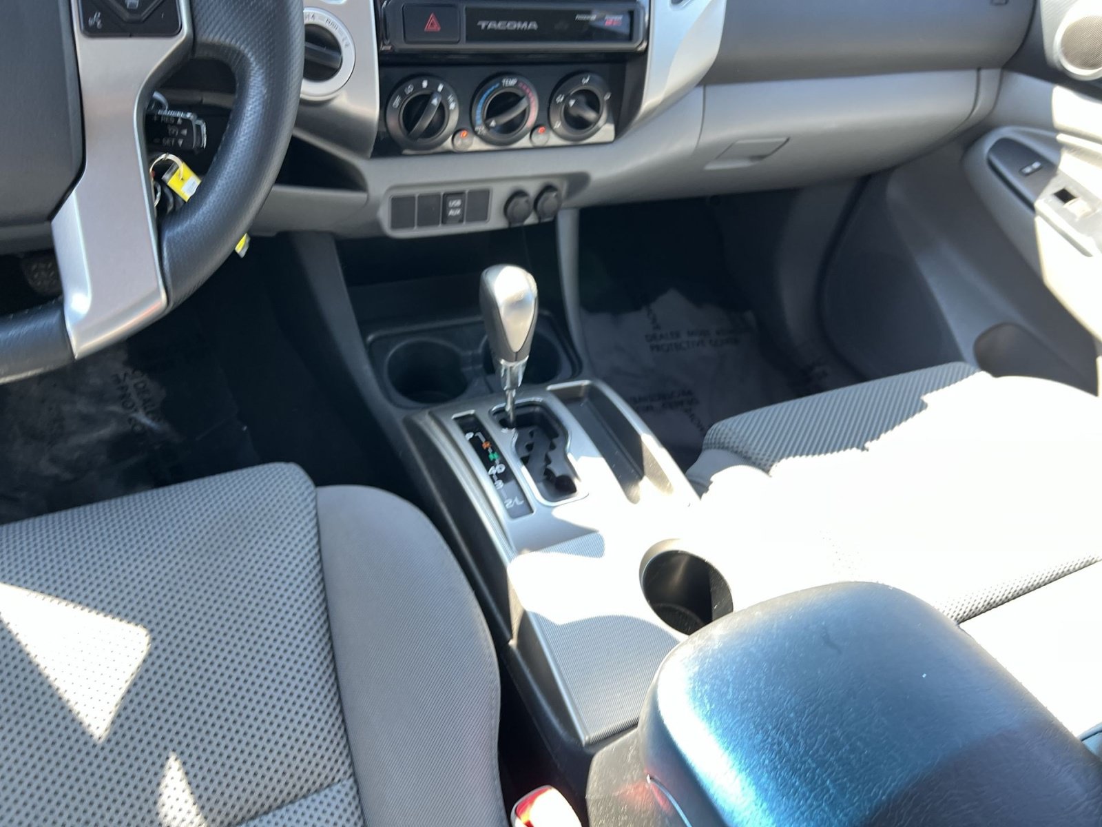 Used 2015 Toyota Tacoma 4x4 Double Cab w/ TRD Sport Package image 21