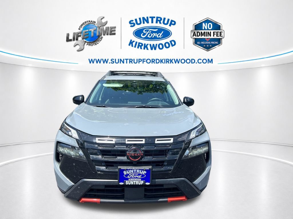 Used 2025 Nissan Rogue SV w/ Rock Creek Premium Package AWD/4WD image 10