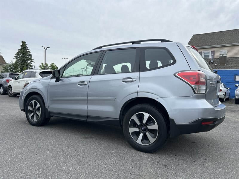 Used 2018 Subaru Forester 2.5i w/ Alloy Wheel Package AWD/4WD image 6