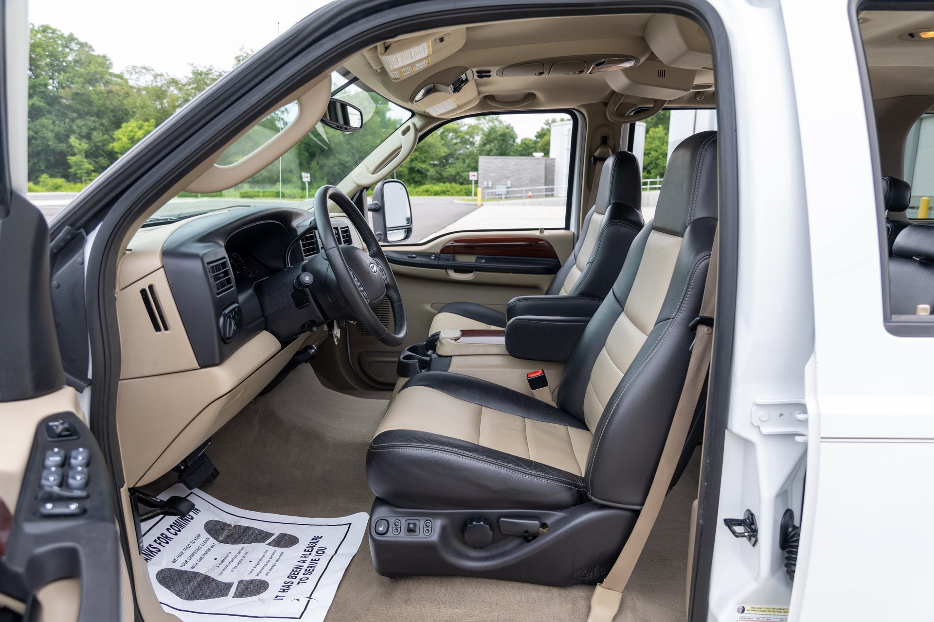 Used 2005 Ford Excursion Eddie Bauer AWD/4WD image 22