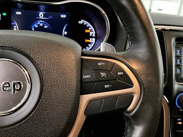 Used 2017 Jeep Grand Cherokee Laredo w/ Quick Order Package 23E AWD/4WD image 18