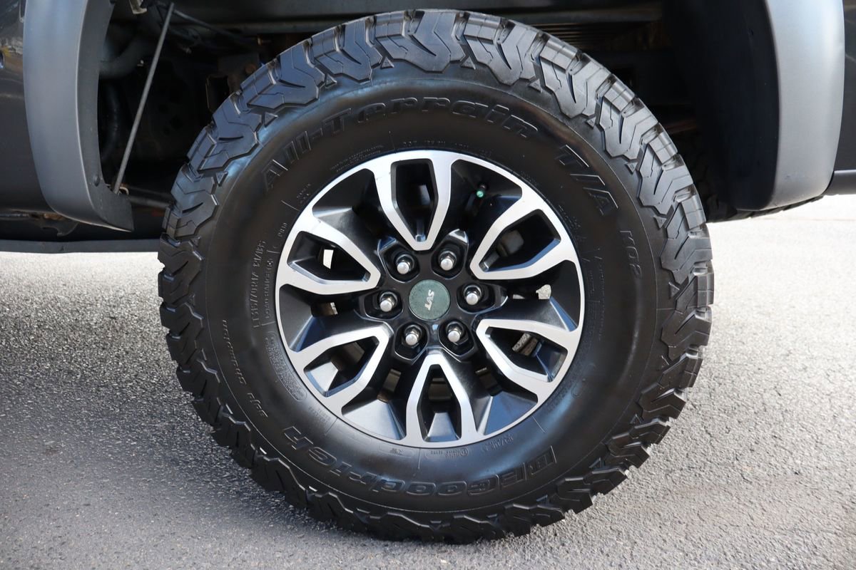 Used 2013 Ford F150 Raptor w/ Luxury Equipment Group AWD/4WD image 42