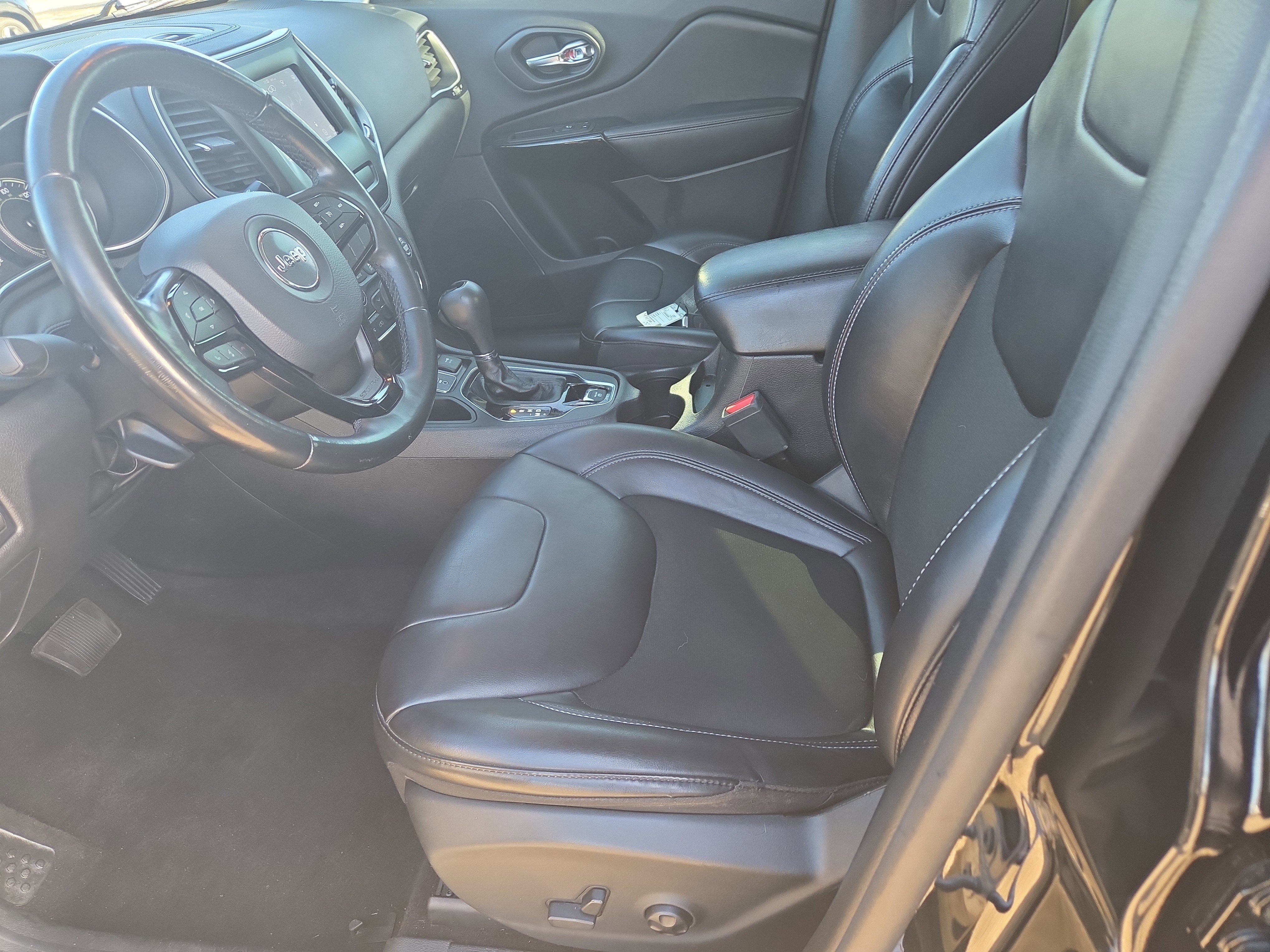 Certified 2020 Jeep Cherokee Latitude Plus image 5