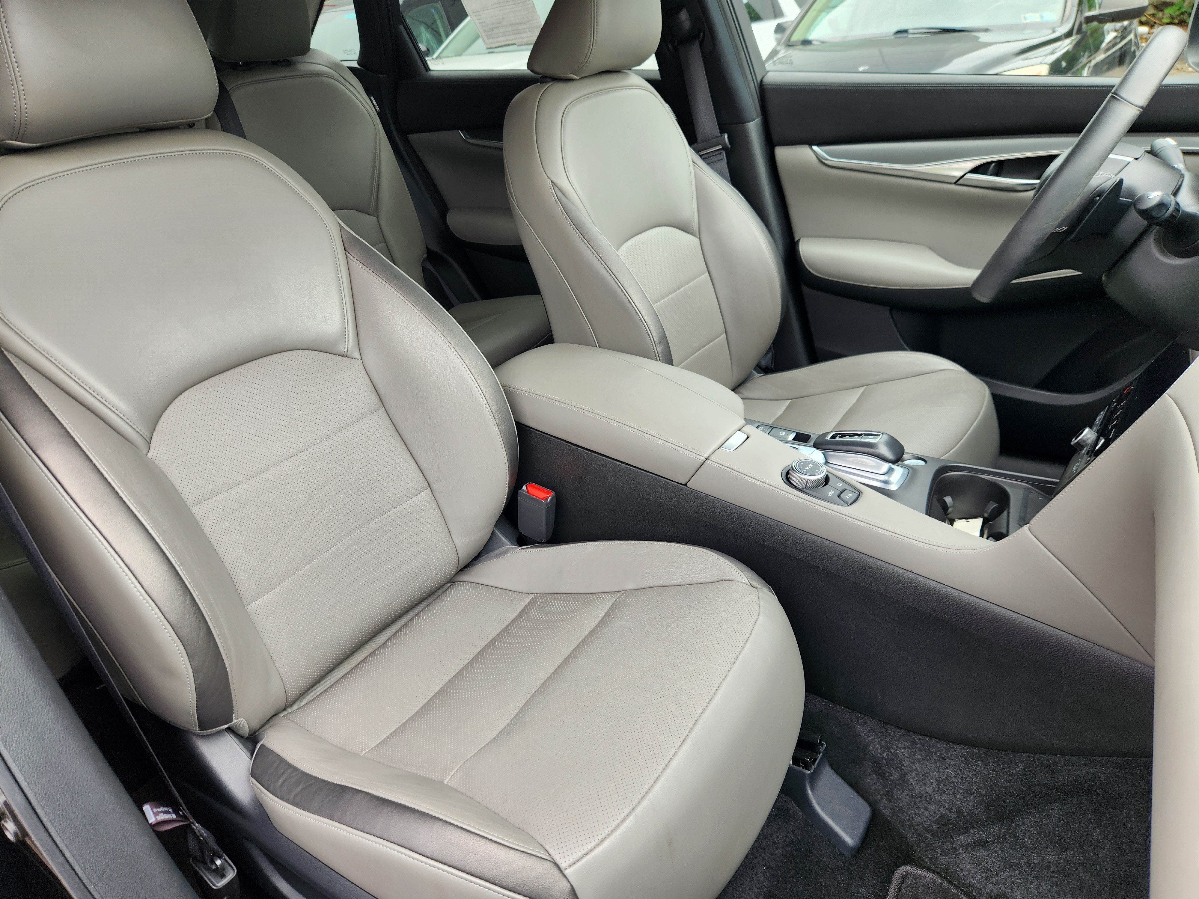 Used 2023 INFINITI QX50 Luxe AWD/4WD image 14