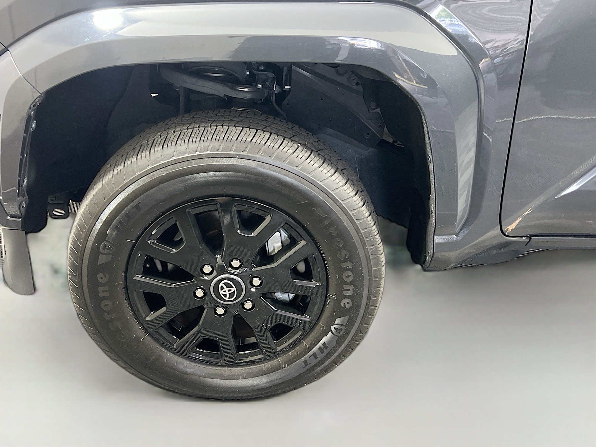 Used 2024 Toyota Tacoma SR5 RWD image 13