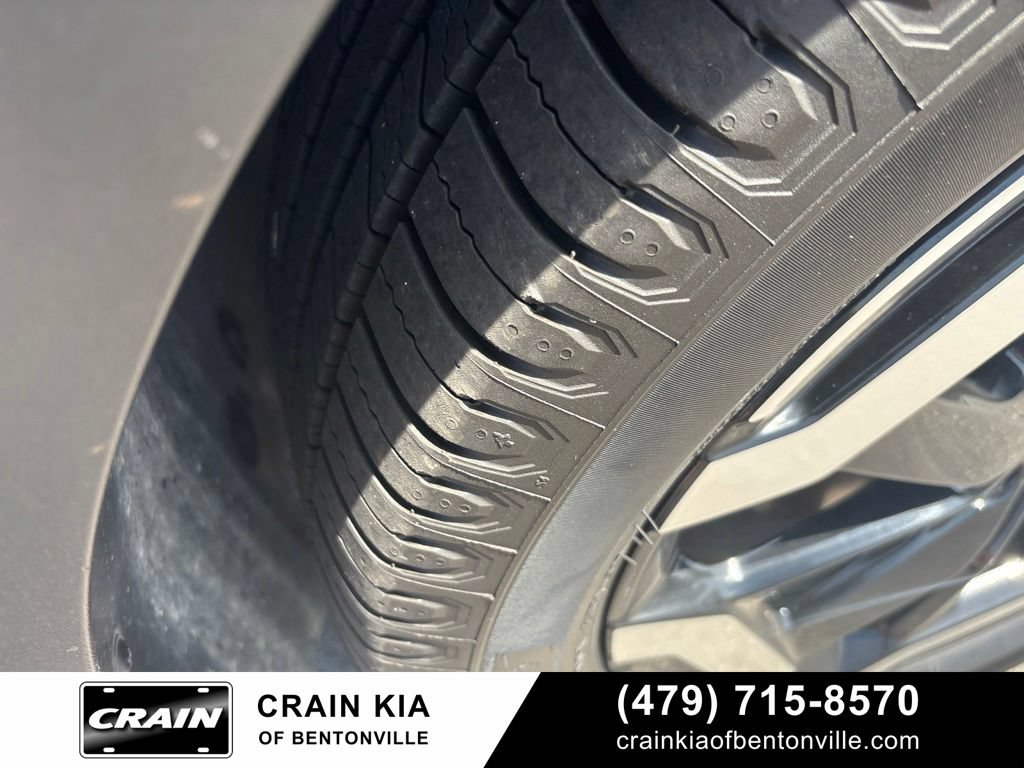 Certified 2023 Kia Telluride EX w/ EX Captain's Chair Package AWD/4WD image 12