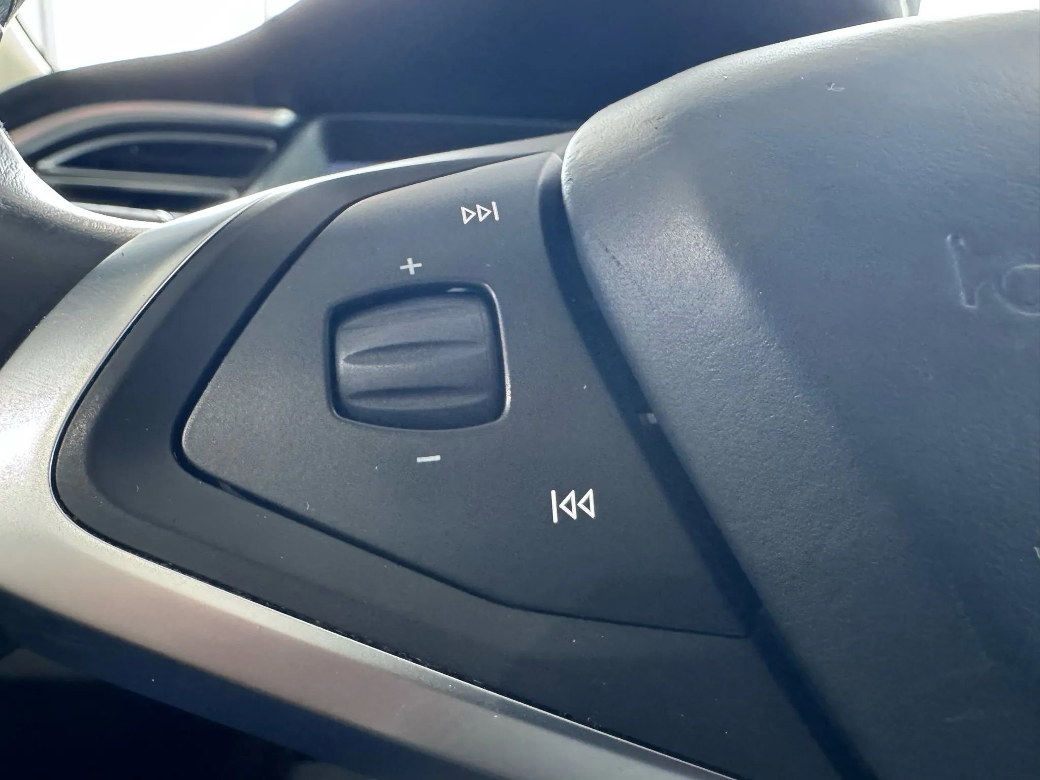 Used 2017 Tesla Model S 75D image 21