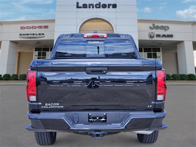 Used 2024 Chevrolet Colorado LT w/ LT Convenience Package image 5