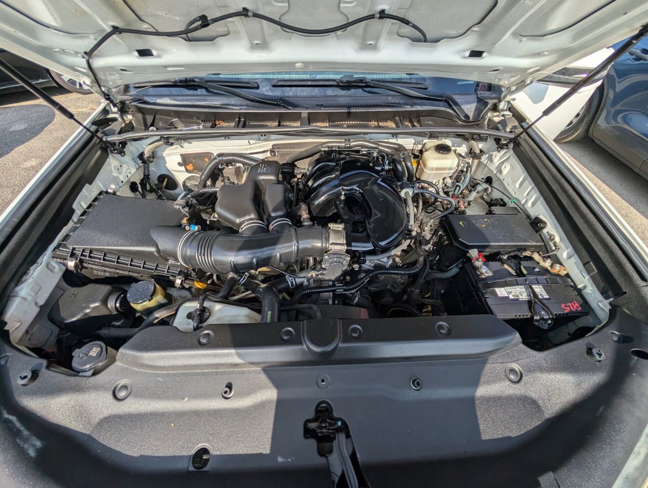 Used 2014 Toyota 4Runner SR5 Premium RWD image 10