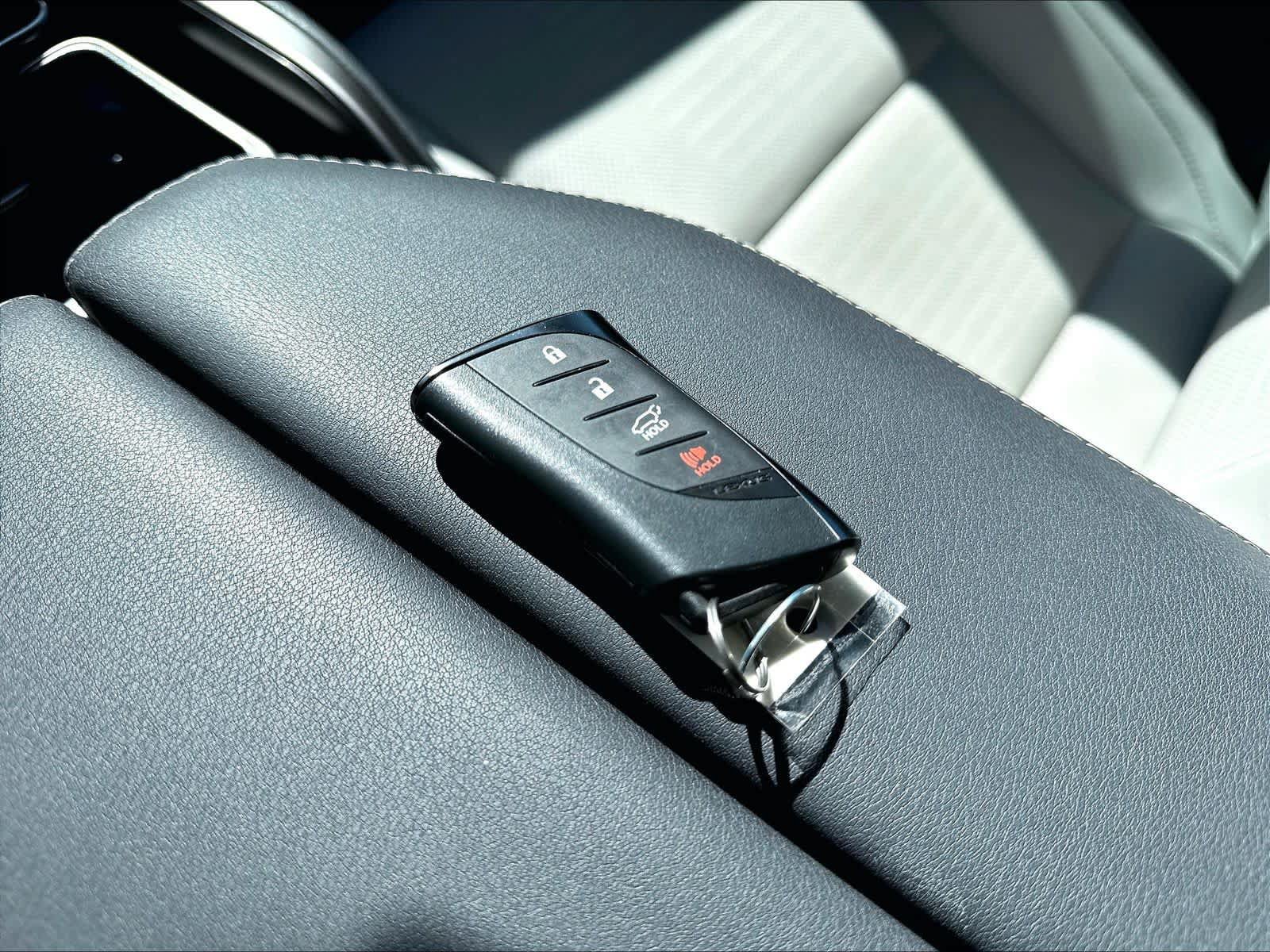 Used 2025 Lexus TX 350 FWD w/ Technology Package image 11