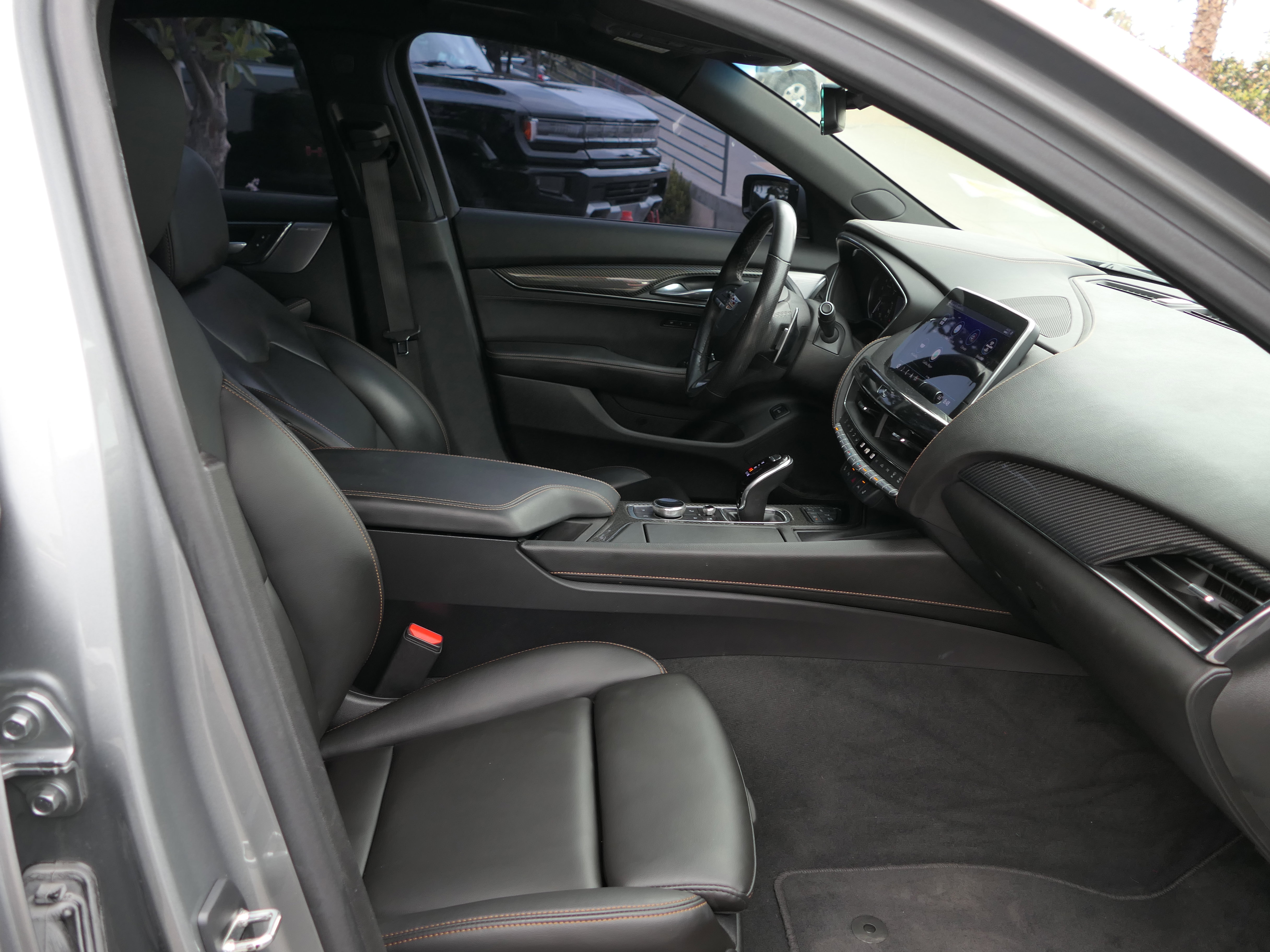 Used 2023 Cadillac CT5 Sport RWD image 28
