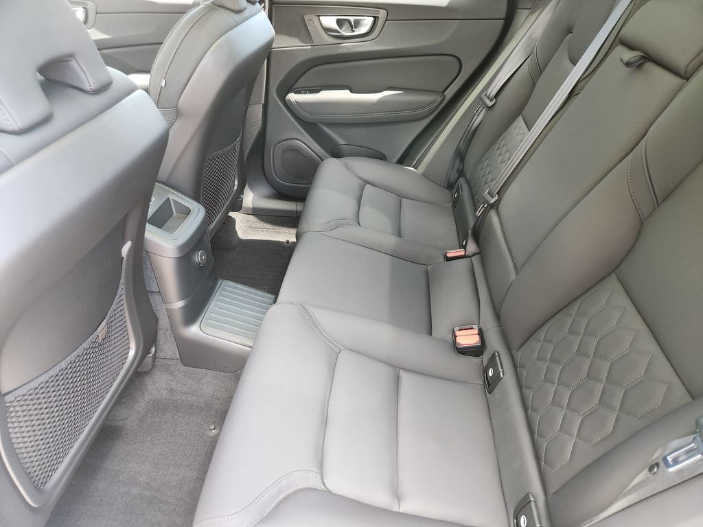 Used 2026 Volvo XC60 T8 Plus w/ Climate Package AWD/4WD image 19
