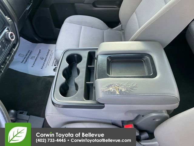 Used 2018 Chevrolet Silverado 1500 Custom w/ Custom Value Package AWD/4WD image 17