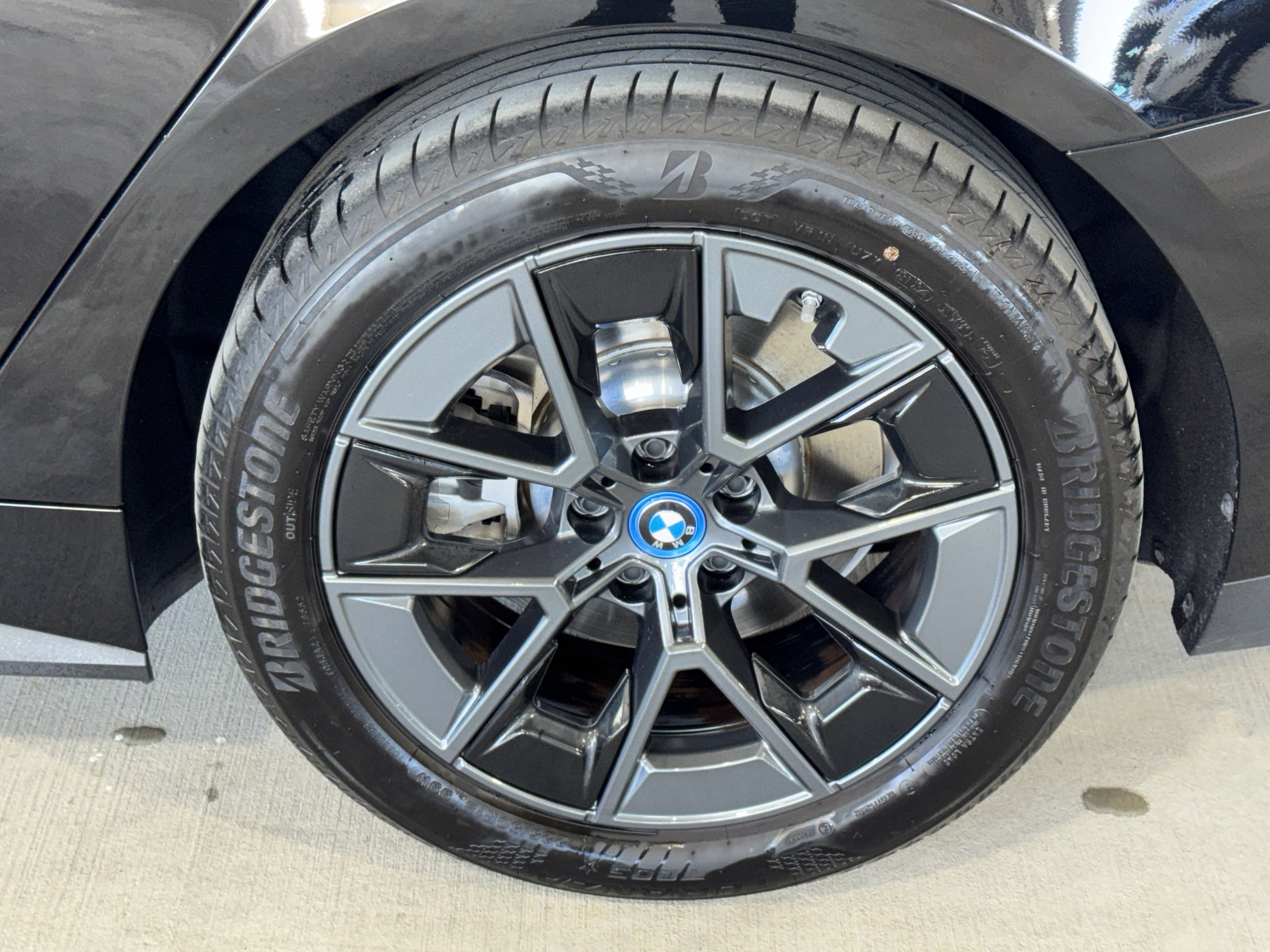 Certified 2023 BMW i4 eDrive35 image 30