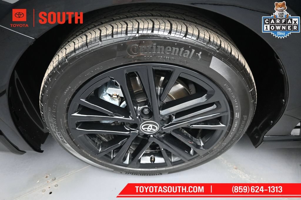 Used 2026 Toyota Camry SE FWD image 32