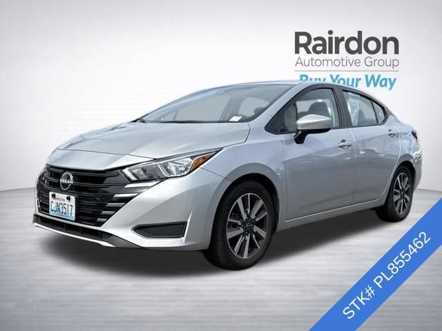Used 2023 Nissan Versa SV FWD image 3