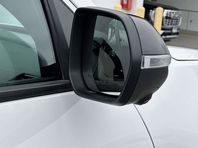 Used 2025 GMC Acadia Elevation image 28