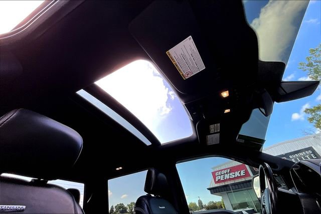 Used 2019 Ford F350 Platinum w/ Platinum Ultimate Package image 16