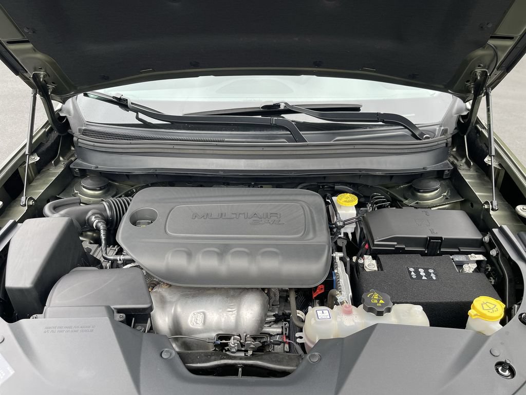 Used 2021 Jeep Cherokee Latitude FWD image 27