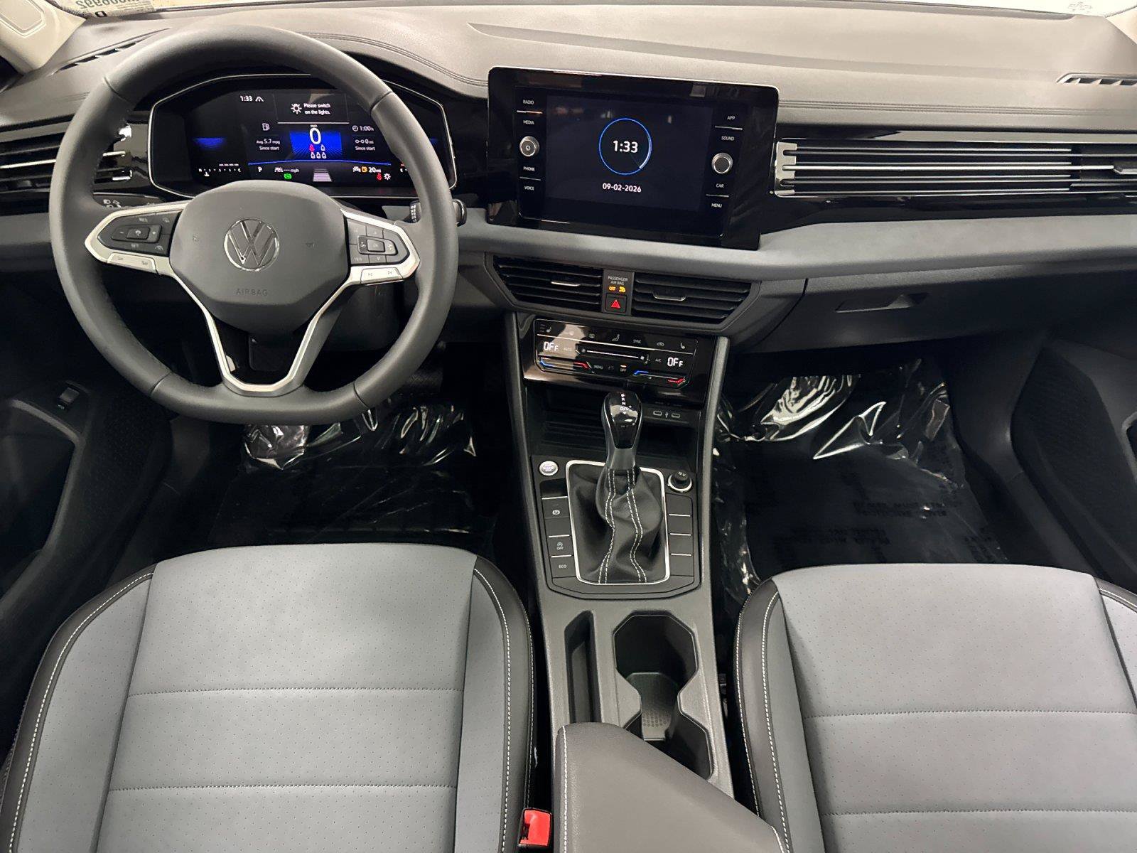 New 2027 Volkswagen Jetta SE FWD image 12