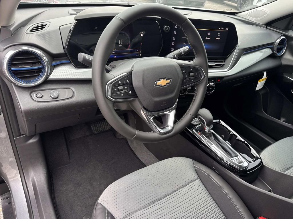 New 2026 Chevrolet Trax LT w/ Driver Confidence Package image 17