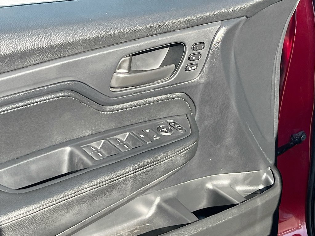Used 2025 Honda Odyssey Sport-L image 17