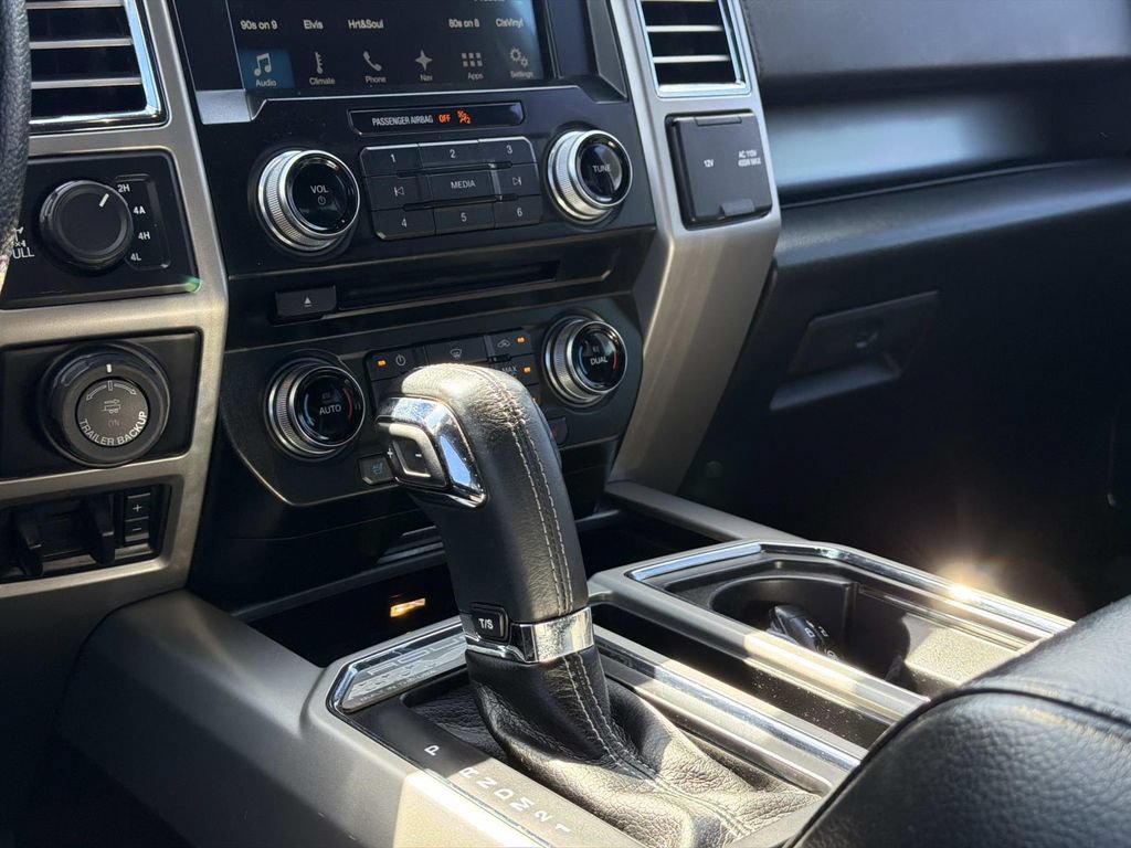 Used 2016 Ford F150 Lariat w/ Equipment Group 502A Luxury AWD/4WD image 14
