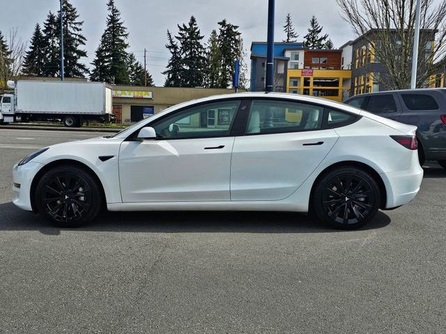 Used 2021 Tesla Model 3 Standard Range Plus image 2