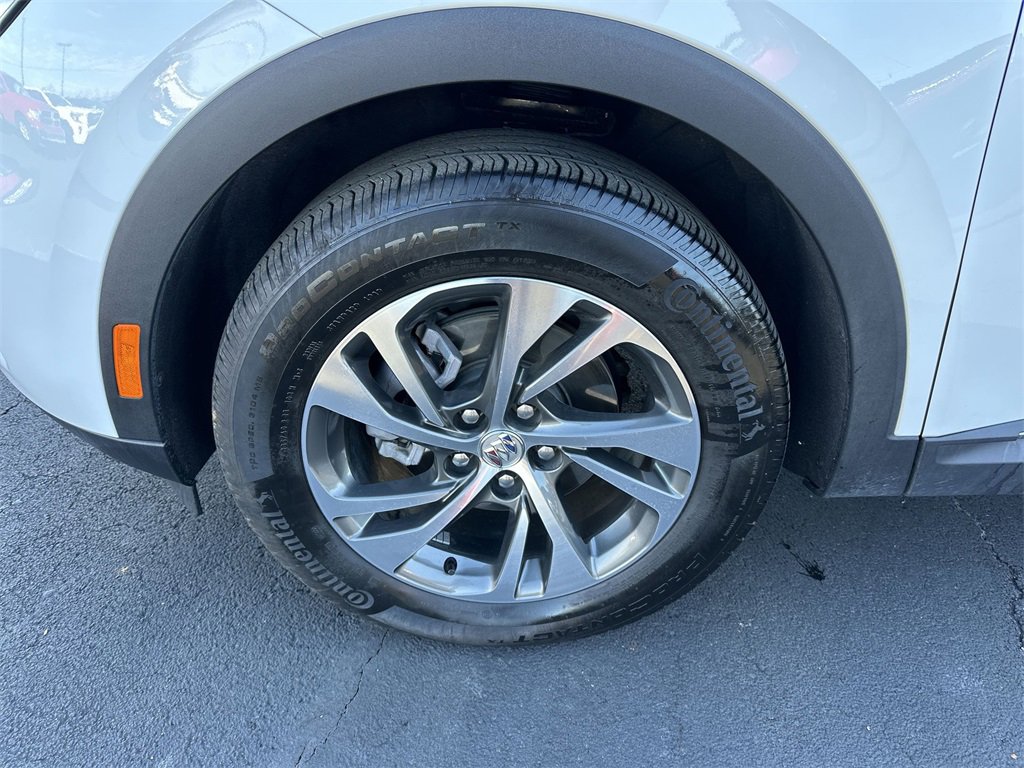 Used 2023 Buick Envision Essence image 10