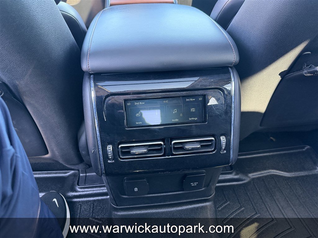 Used 2020 Lincoln Aviator Reserve w/ Equipment Group 202A image 13