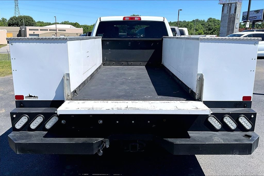 Used 2024 RAM 3500 Tradesman w/ Chrome Appearance Group AWD/4WD image 9