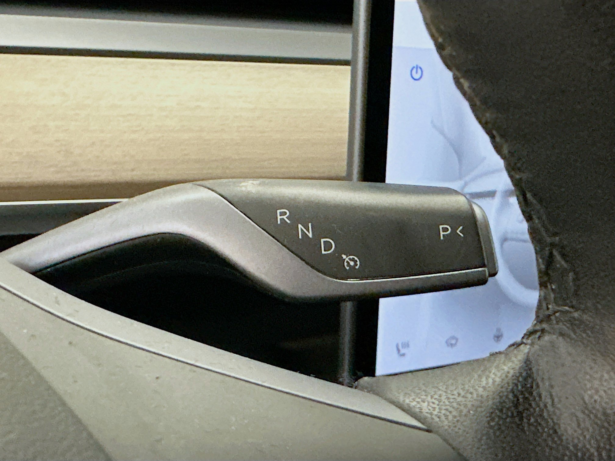 Used 2022 Tesla Model Y Long Range image 25