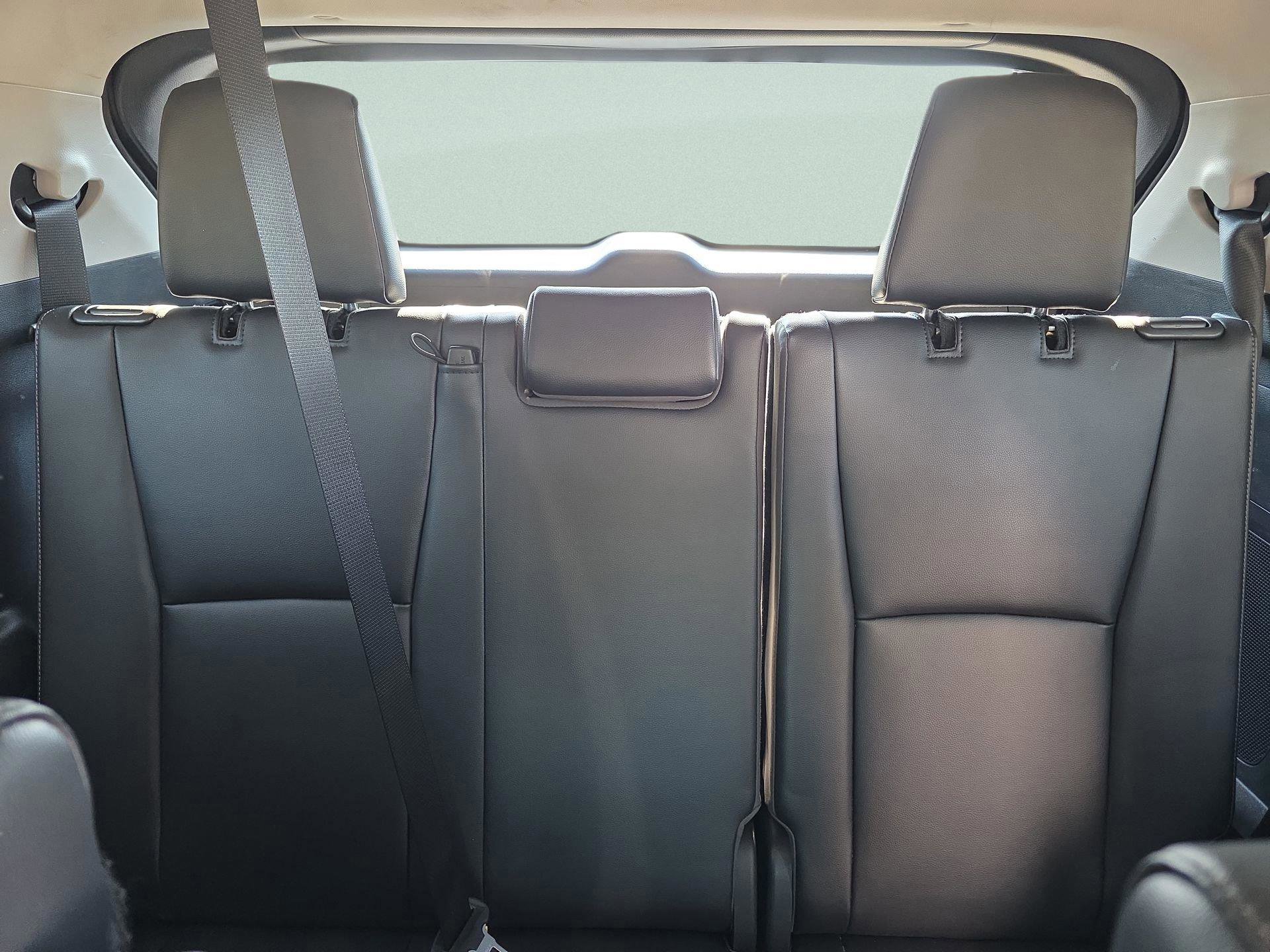 Used 2023 Toyota Highlander Platinum image 14