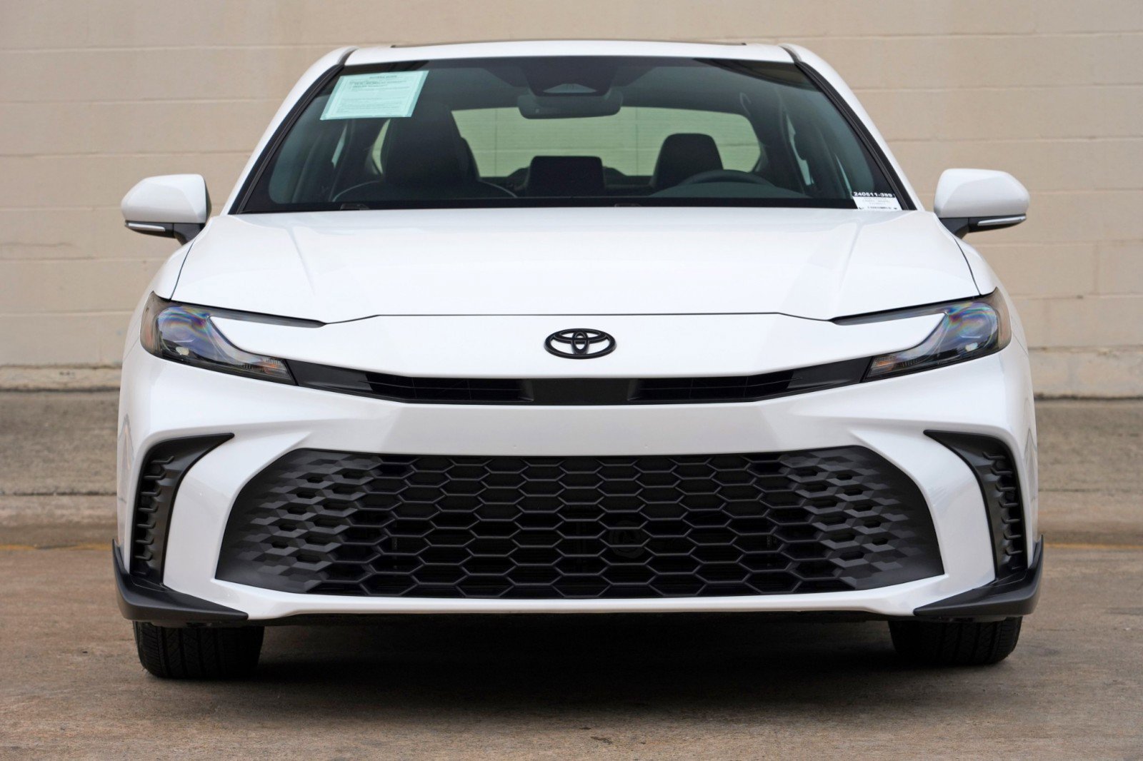 Used 2026 Toyota Camry SE w/ Multimedia Upgrade Package FWD image 6