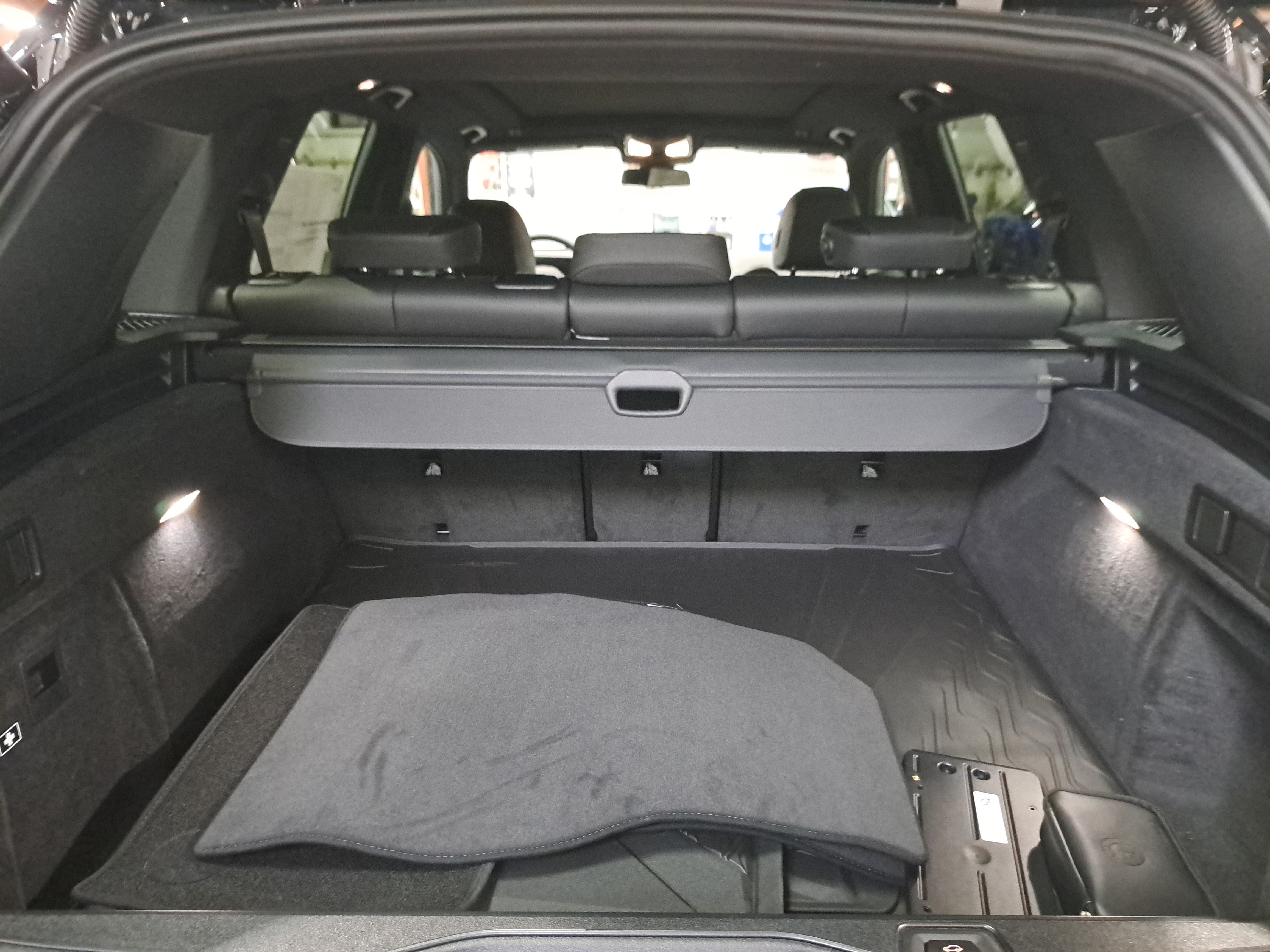 New 2026 BMW X5 xDrive40i w/ M Sport Package AWD/4WD image 14