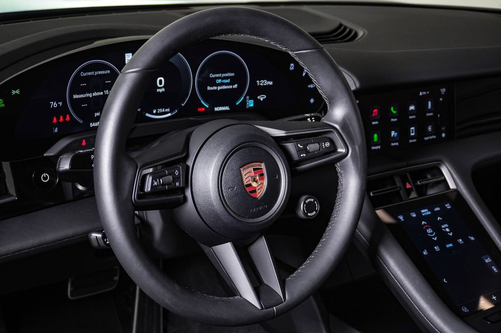 Certified 2025 Porsche Taycan AWD/4WD image 18