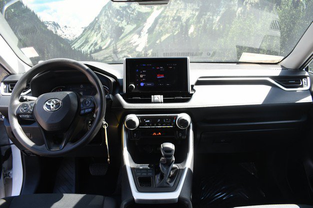 Certified 2024 Toyota RAV4 LE AWD/4WD image 18