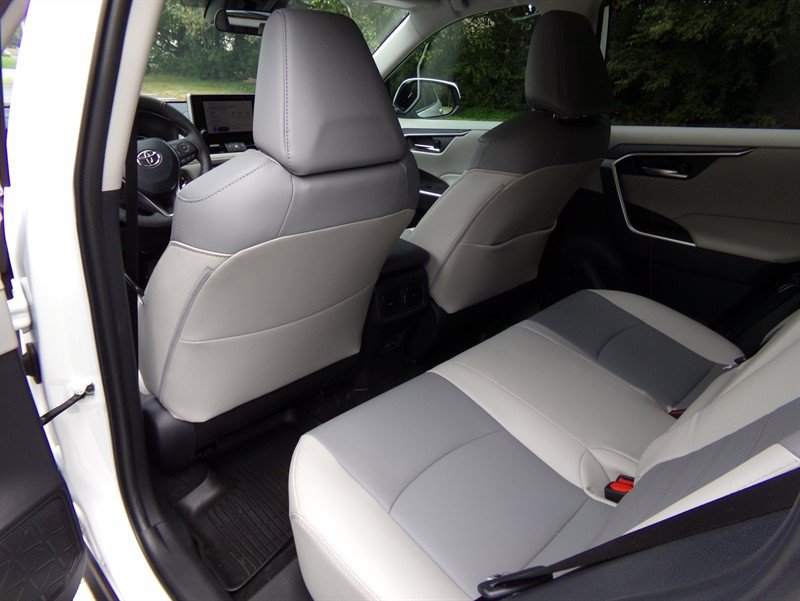 Used 2025 Toyota RAV4 XLE Premium w/ Weather Package FWD image 20